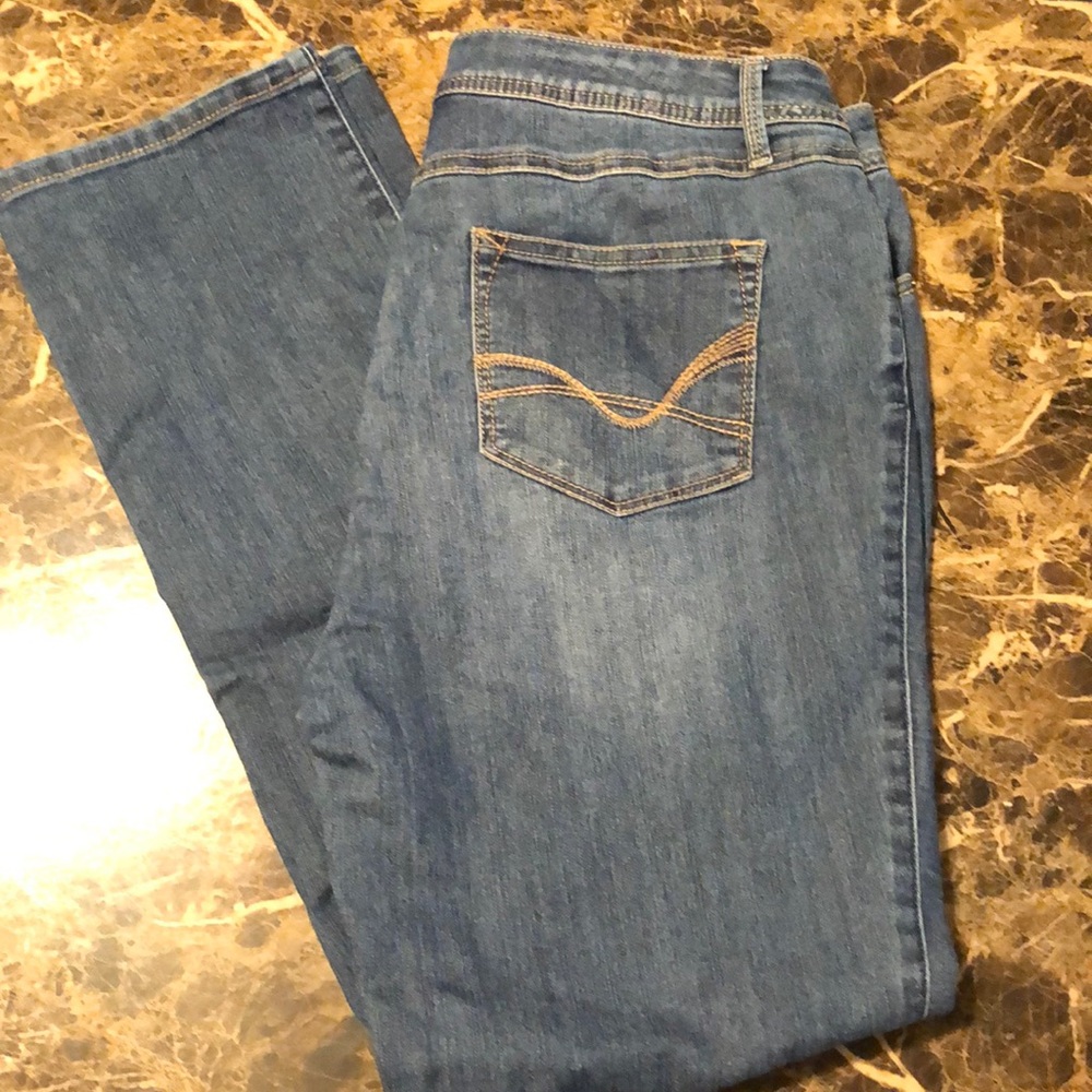 Dressbarn Size 12 Signature Fit Straight Jeans